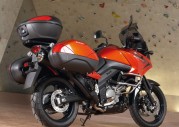 Suzuki V-Strom 650 Summer Edition